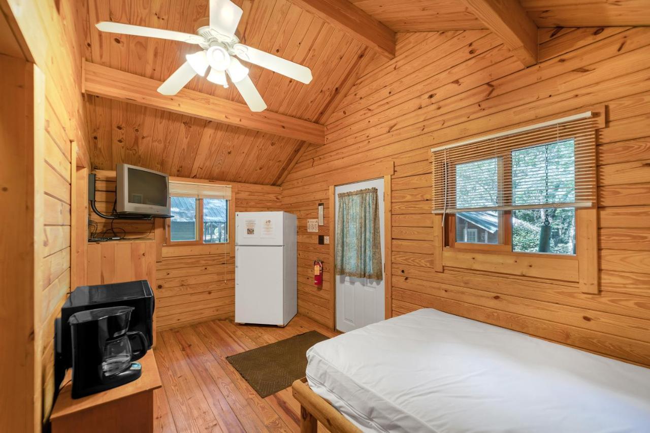 Yogi Bear'S Jellystone Park Camp-Resort Wisconsin Dells Lake Delton ภายนอก รูปภาพ