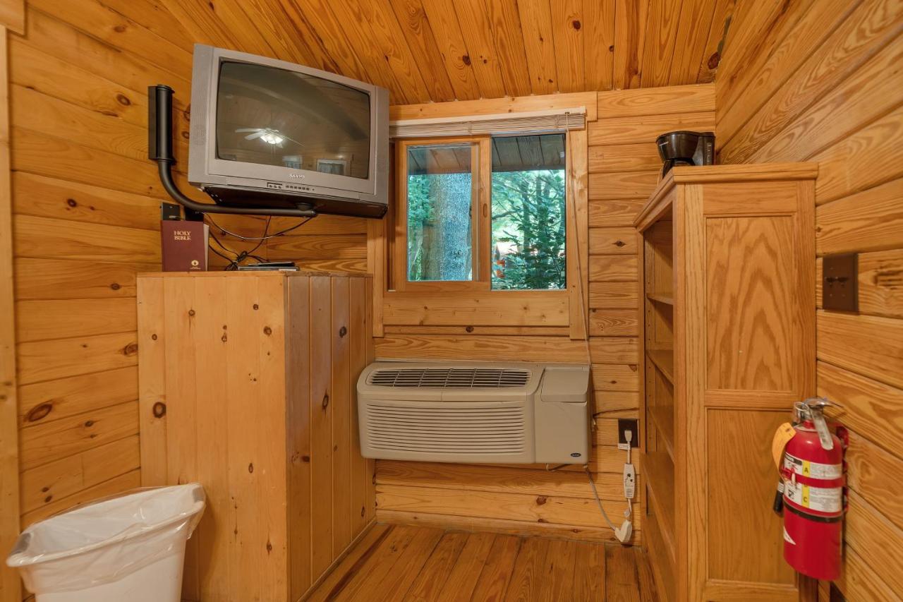 Yogi Bear'S Jellystone Park Camp-Resort Wisconsin Dells Lake Delton ภายนอก รูปภาพ